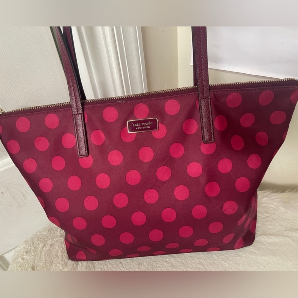 Kate Spade ♠️ Tote Bag EUC with Iconic Polka Dots